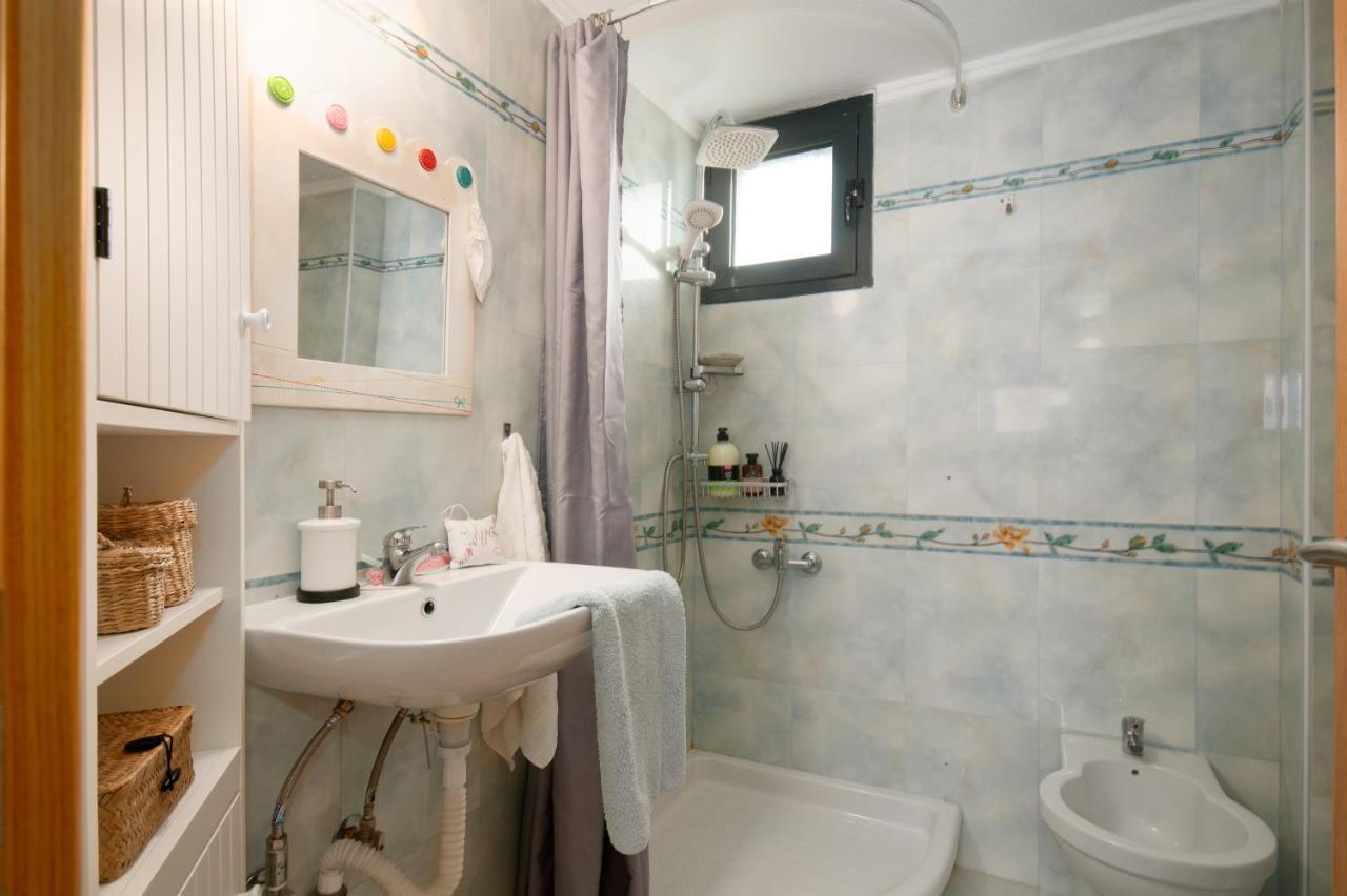 Seathon Seafront Beach Villa In Kalamitsi Luaran gambar