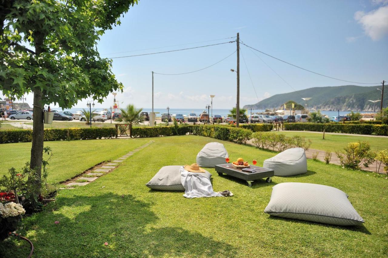 Seathon Seafront Beach Villa In Kalamitsi Luaran gambar